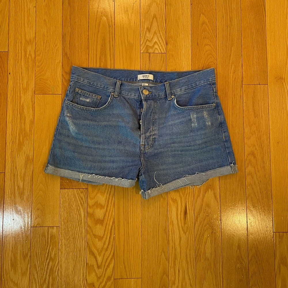 Boyfriend fit shorts